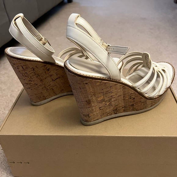 ALDO white cork wedges, size 9 - Picture 3 of 4